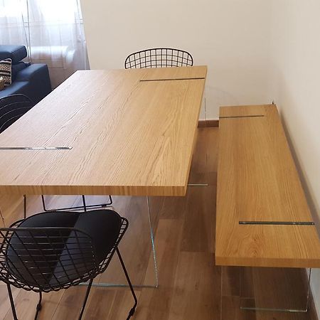 Una Finestra Su Monti Rom Exteriör bild