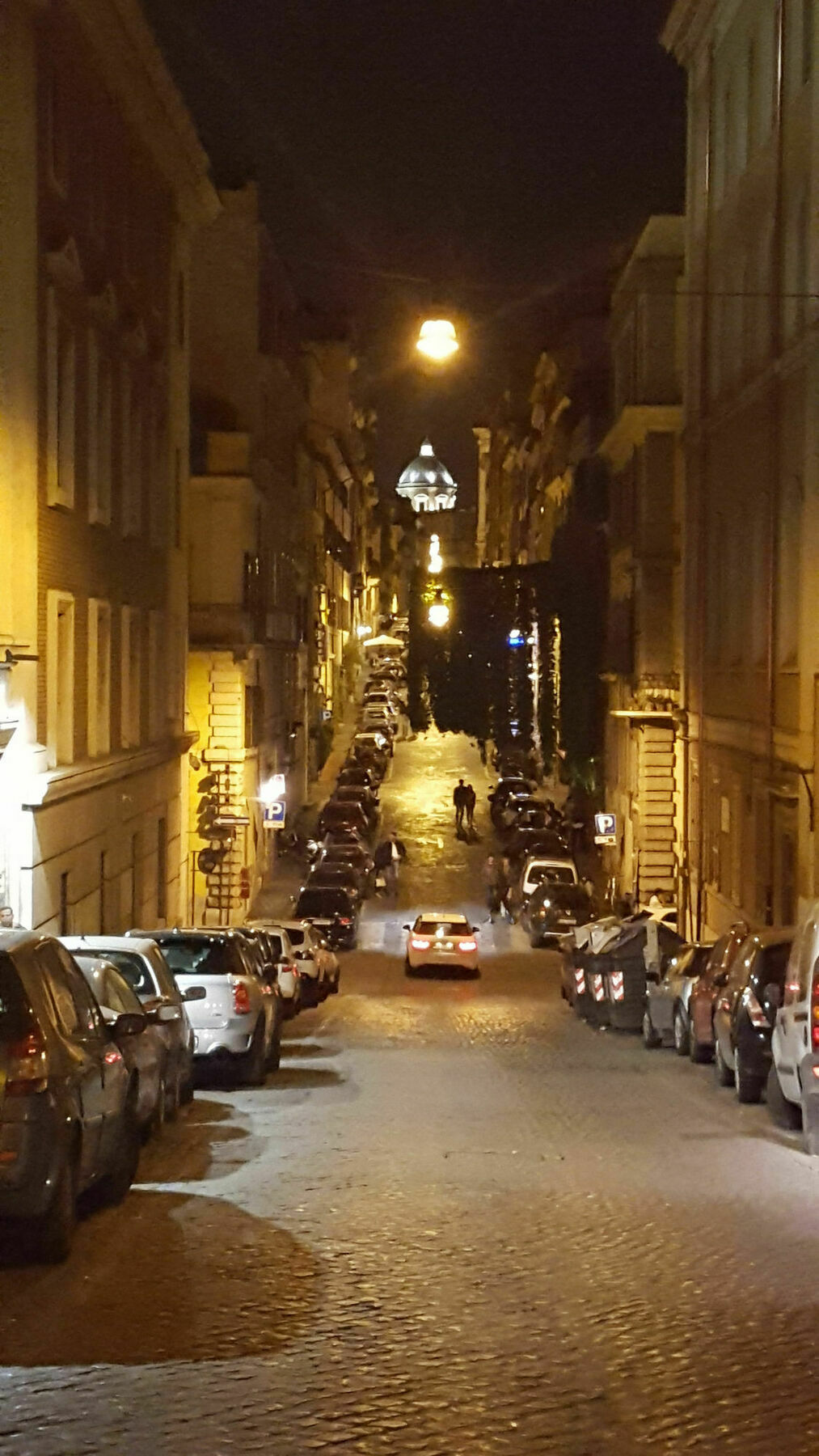 Una Finestra Su Monti Rom Exteriör bild